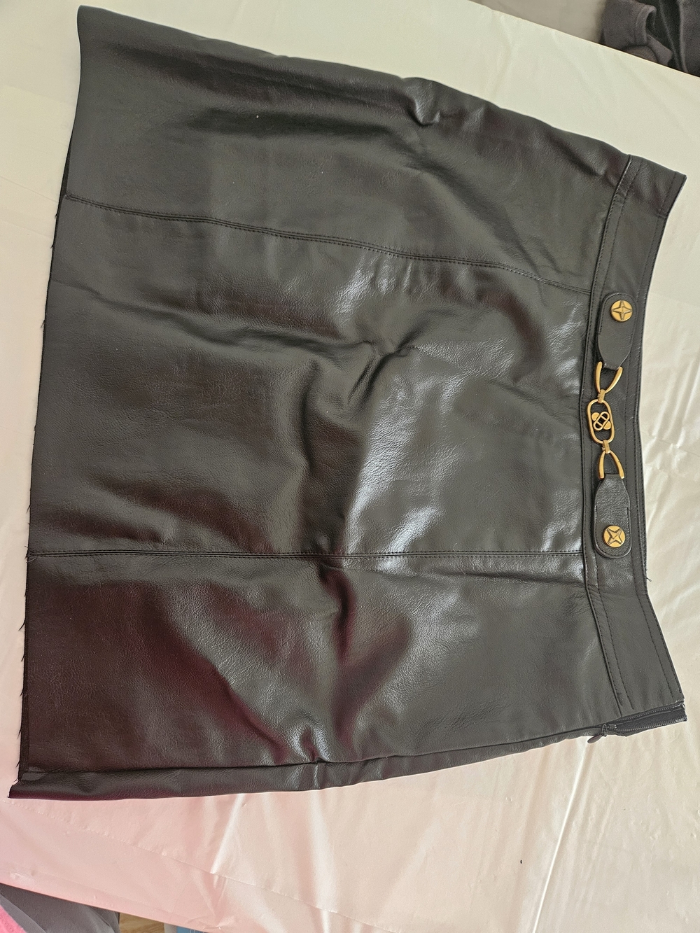 SHEIN Black Faux Leather Mini Skirt with Gold Accent Hardware